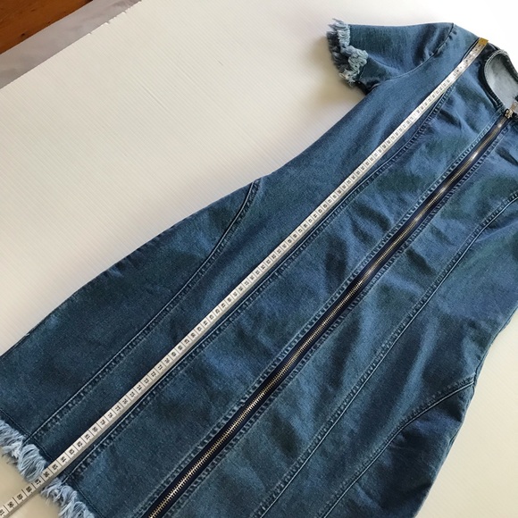 MISSGUIDED womens sz 10 stretch denim zip front frayed edge mid blue denim dress - Picture 6 of 16